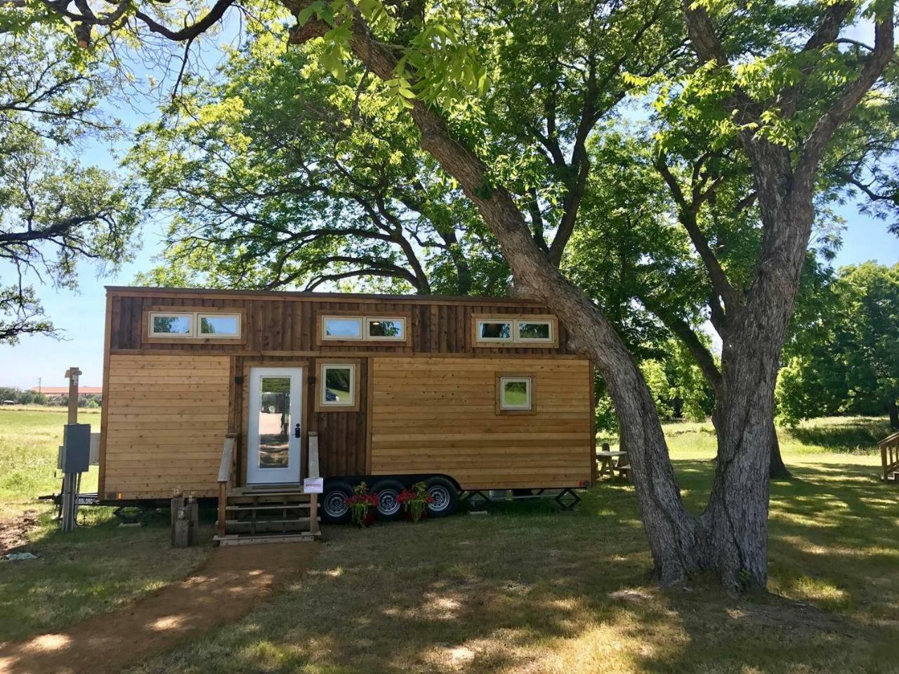 Montana Escape Elegant Tiny House In Waco Near Magnolia Villa Dış mekan fotoğraf